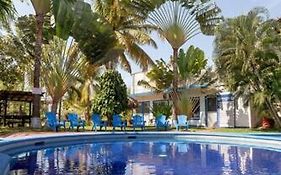 Hotel Rivera Del Mar
